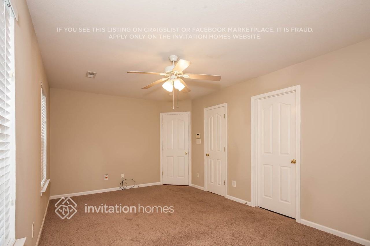 5733 Shining Oak Ln - Photo 7 of 15