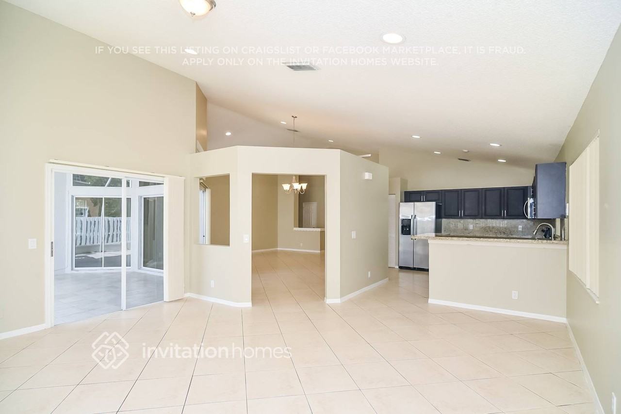 156 Cameron Dr - Photo 4 of 22