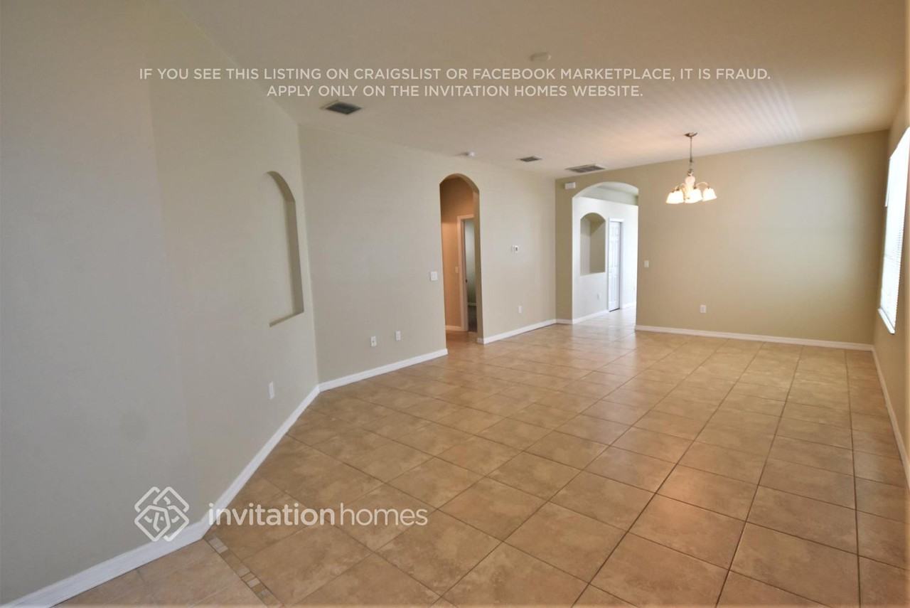 10305 Greystone Ridge Ct - Photo 4 of 19