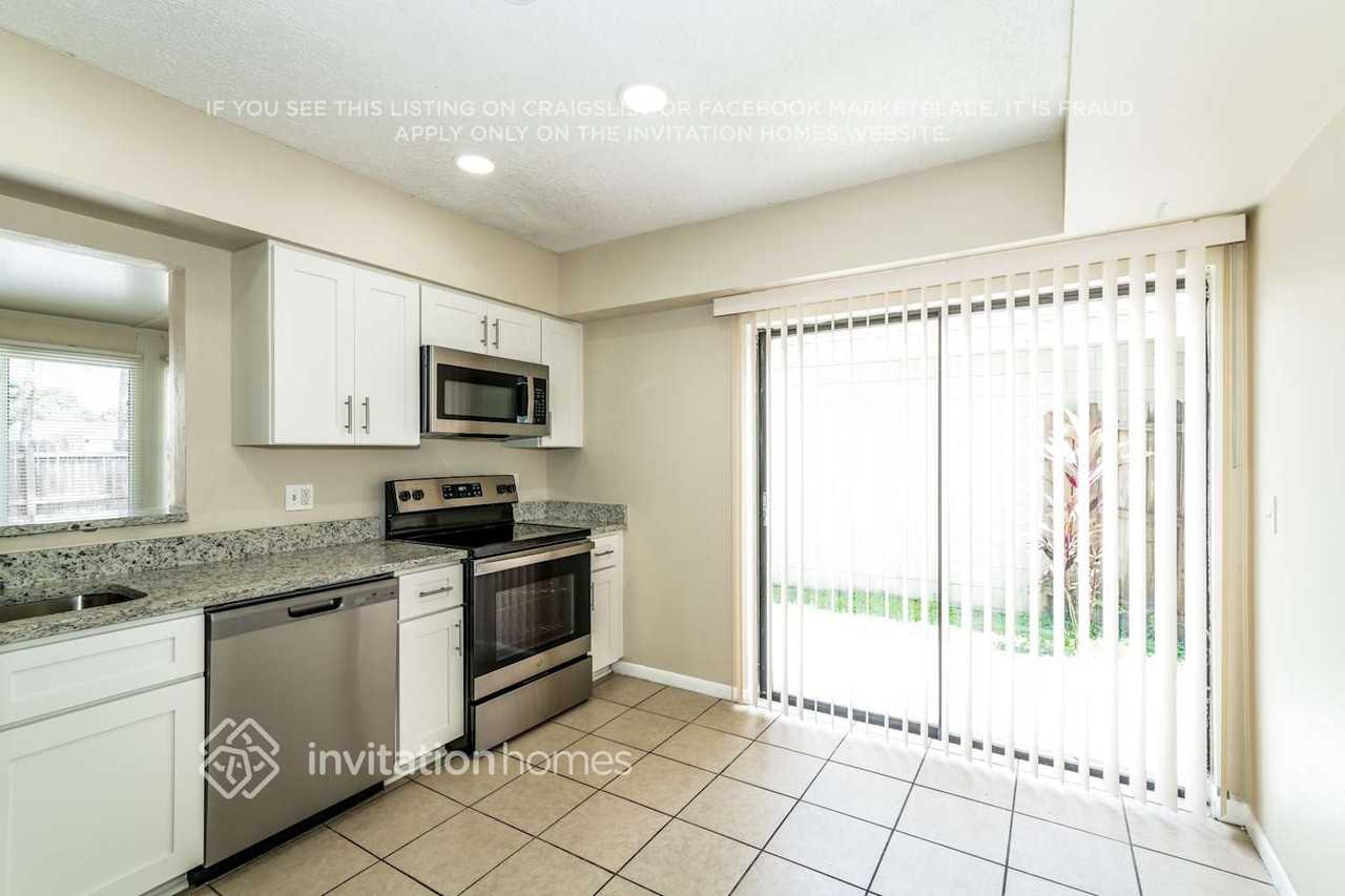 10507 Chadbourne Dr - Photo 7 of 18