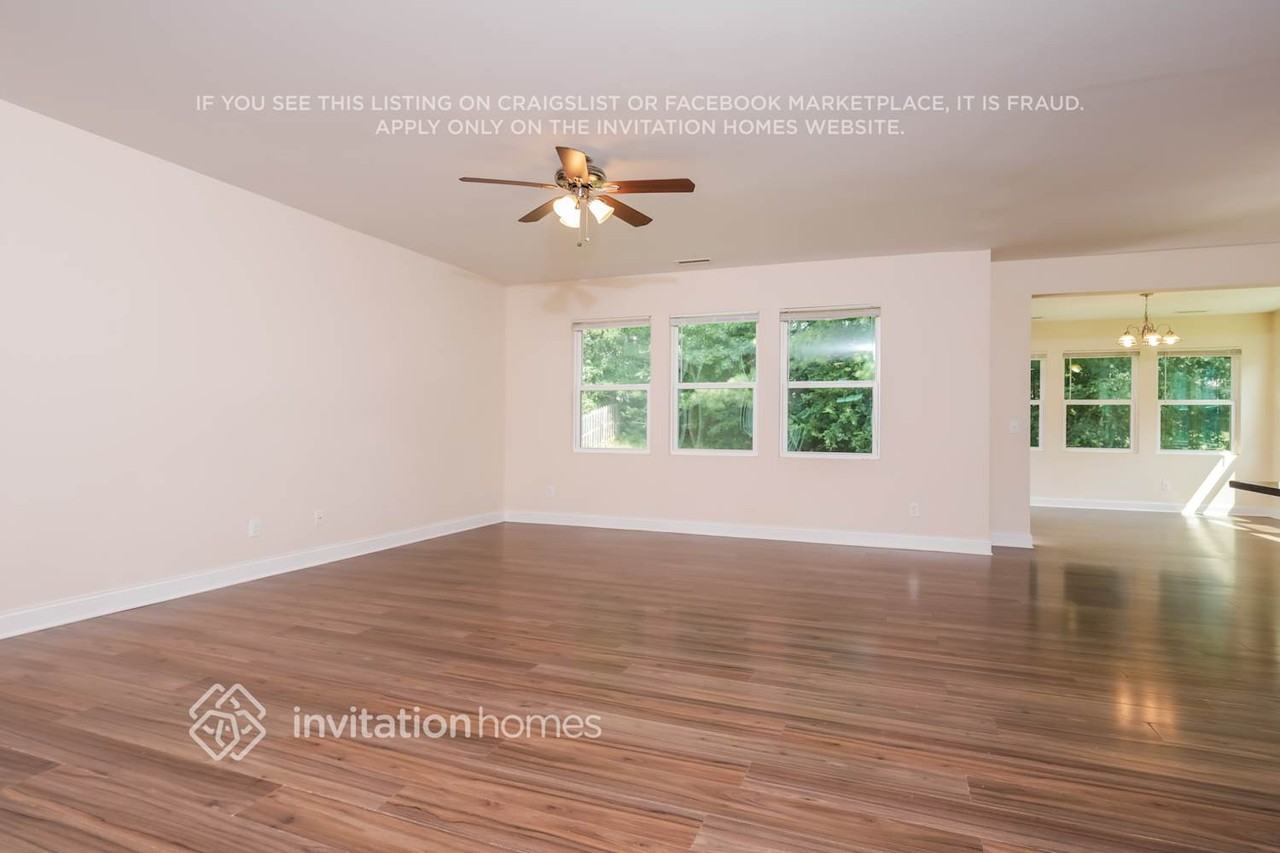 404 Ferry Ct - Photo 4 of 18