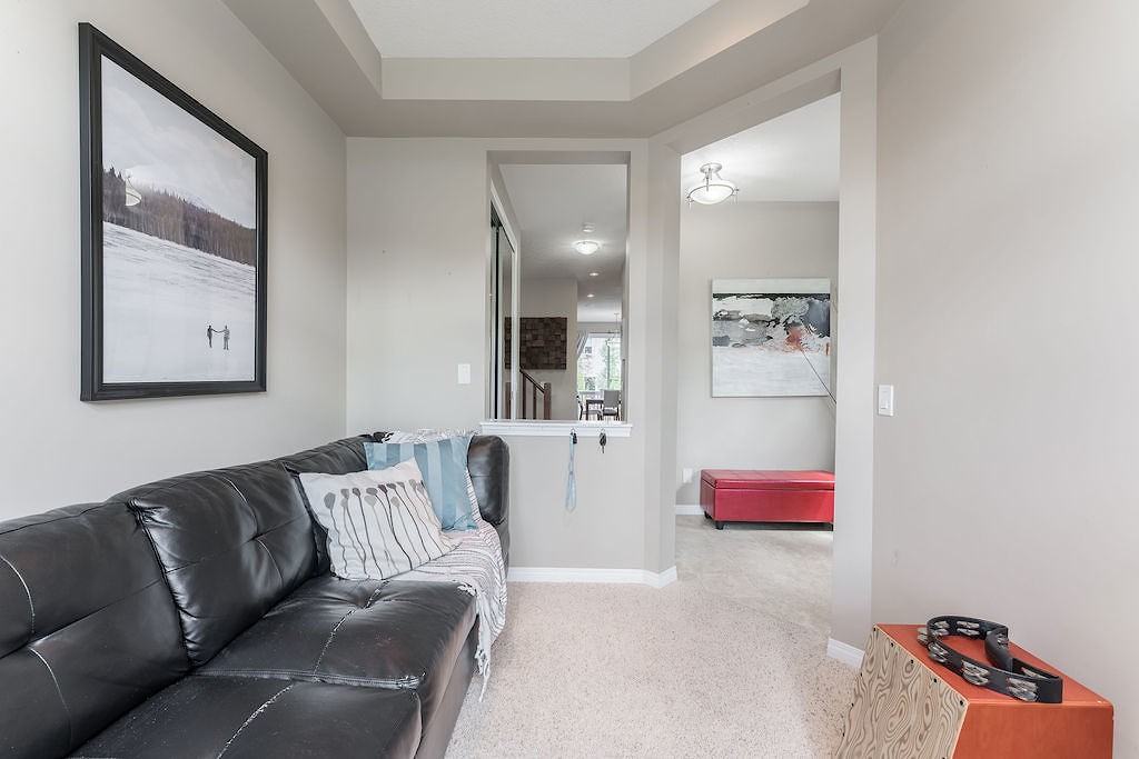 644 Windridge Rd Sw - Photo 5 of 33