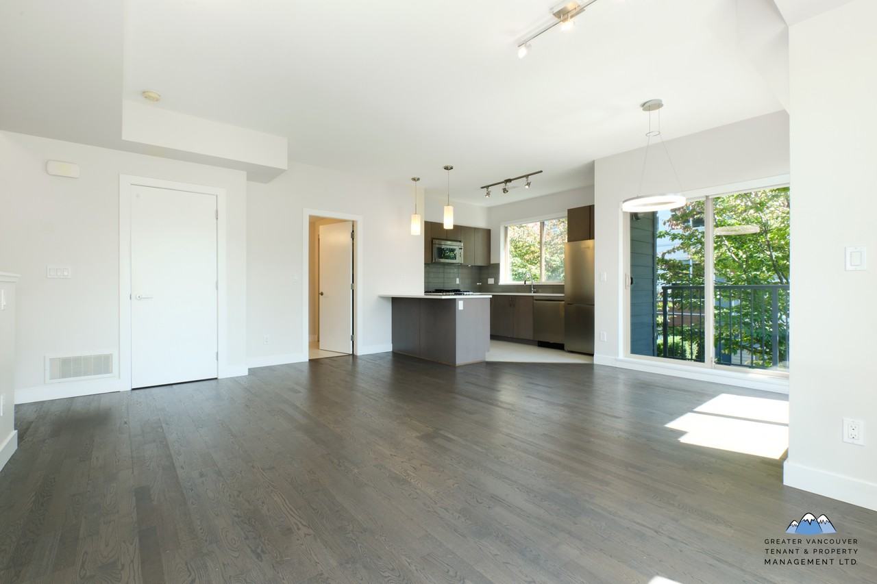 10133 River Dr - Photo 4 of 25
