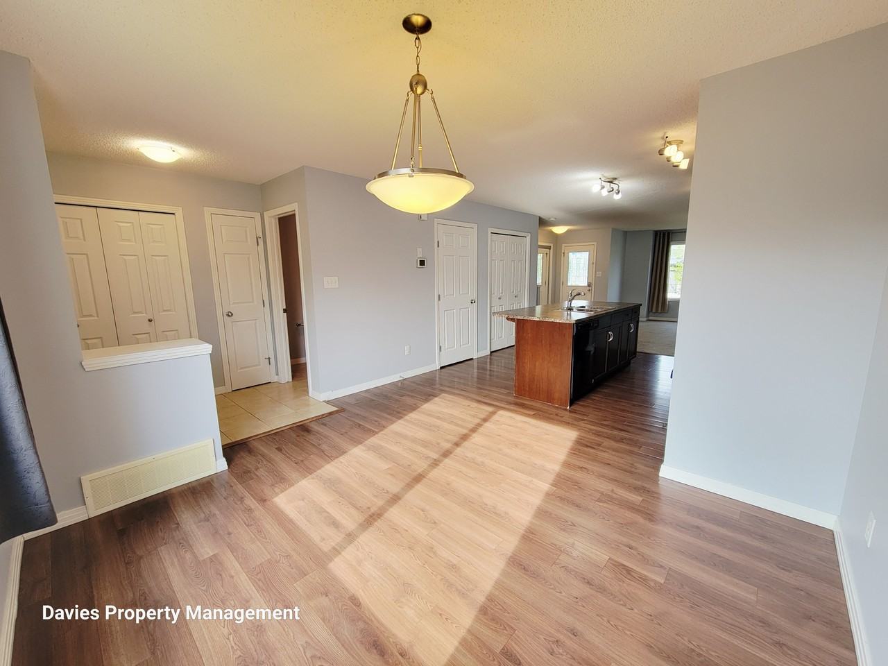 1044 177 St Sw - Photo 6 of 16