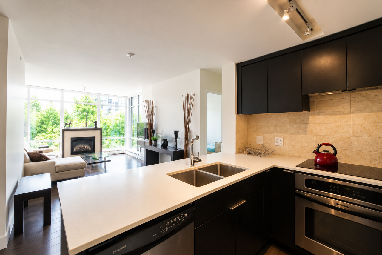 158 13th Street West #505 - Photo 4 of 28