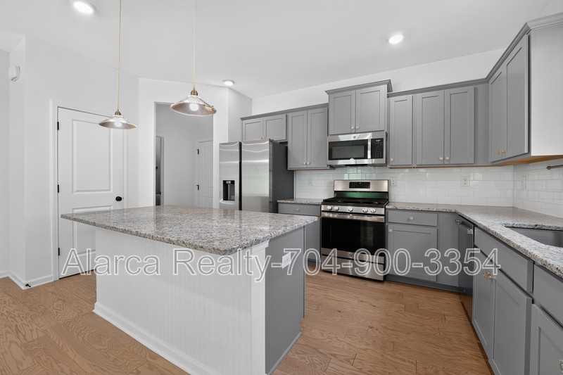 230 Quinn Rd #21 - Photo 2 of 21