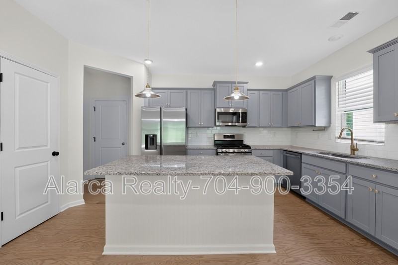 230 Quinn Rd #21 - Photo 3 of 21