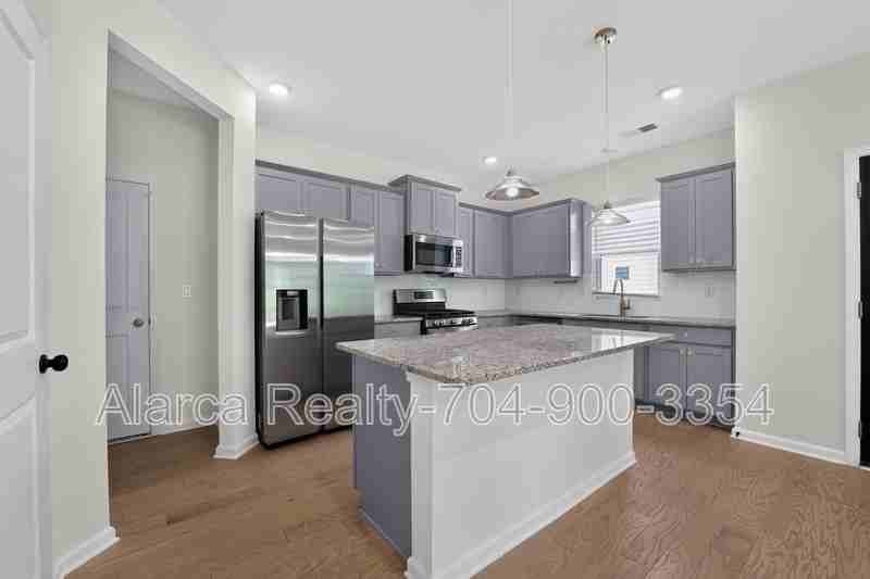 230 Quinn Rd #21 - Photo 4 of 21