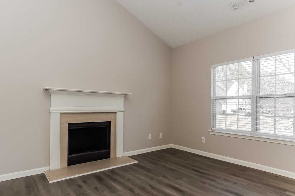 1020 Trotters Farm Rd - Photo 5 of 17