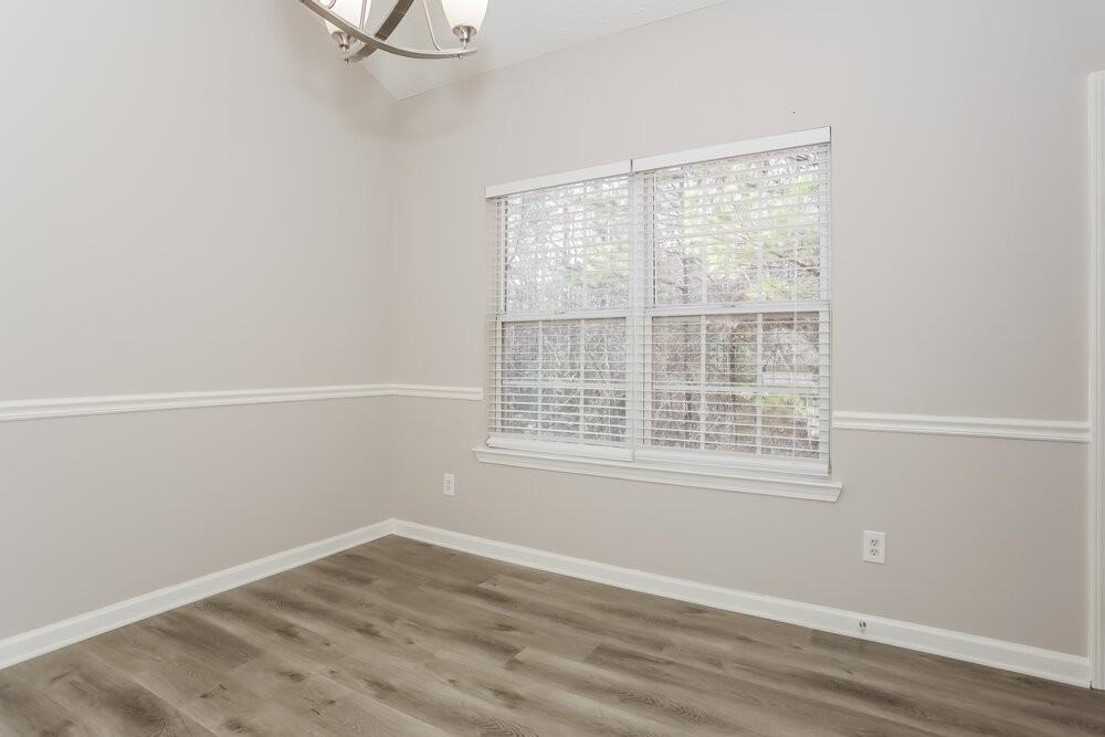 1020 Trotters Farm Rd - Photo 6 of 17