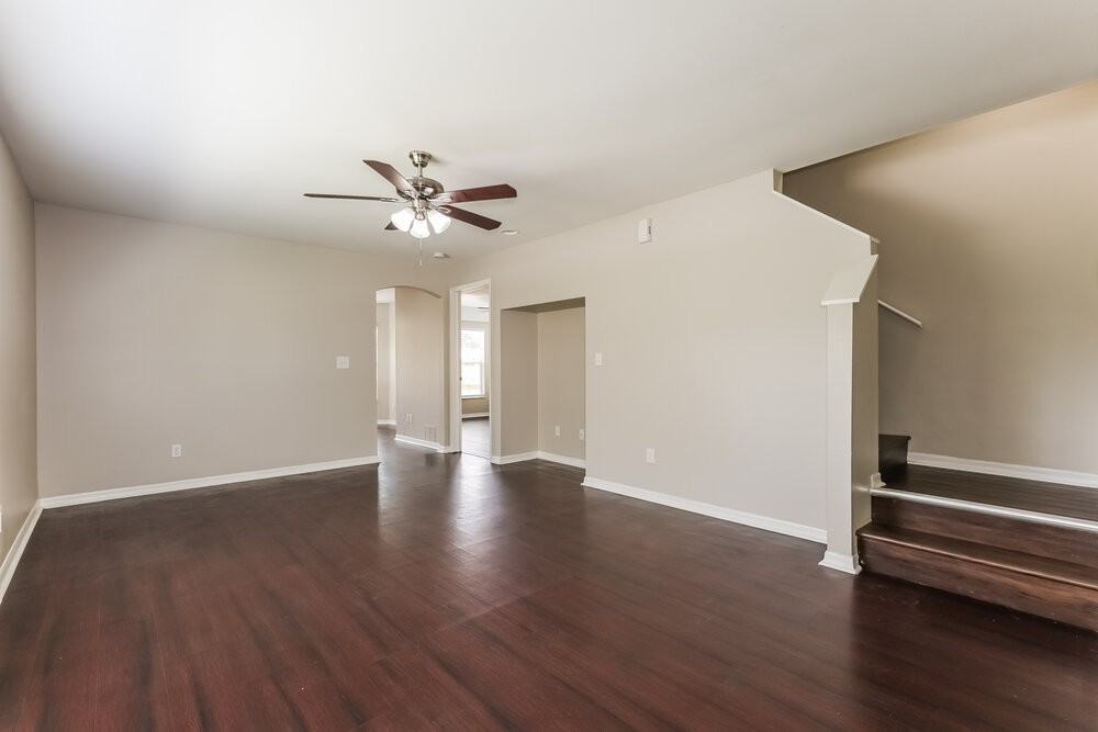 6023 Sand Key Ln - Photo 5 of 17