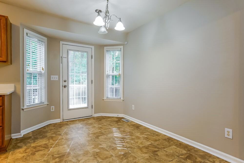 305 Wood Green Dr - Photo 6 of 16