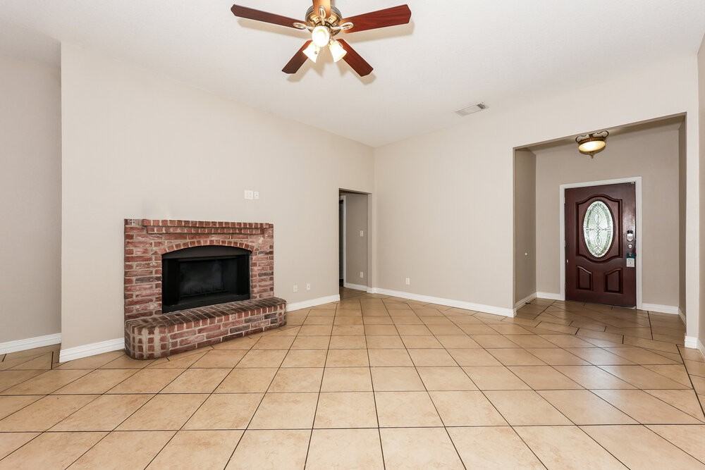 8145 Tanner Ave - Photo 4 of 15