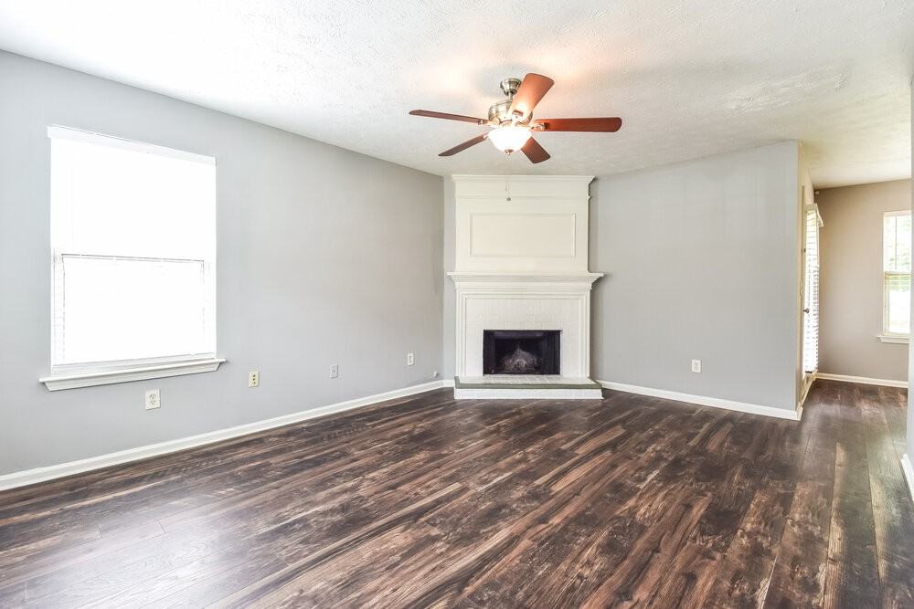 1078 Winterbrook Way - Photo 5 of 17