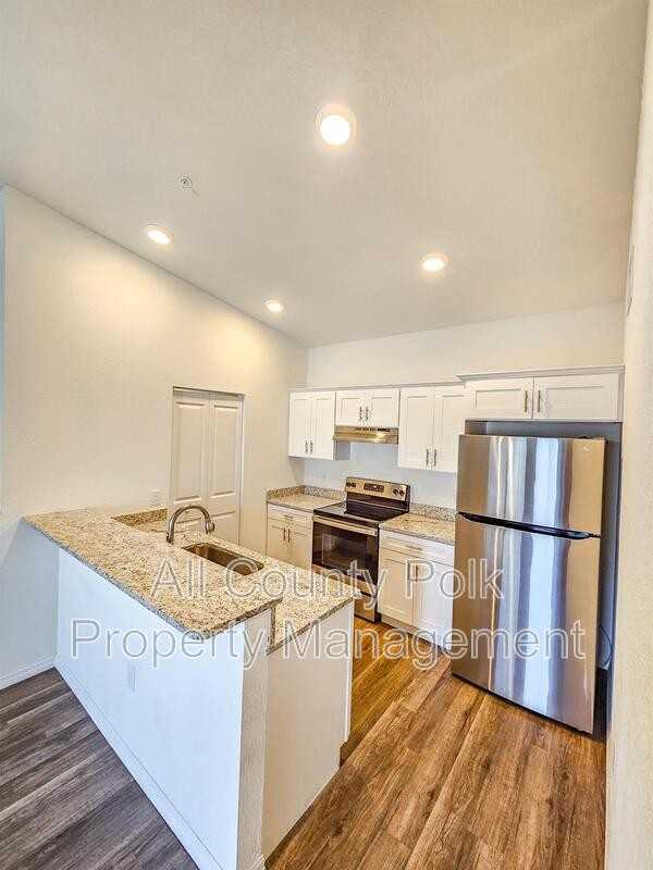 915 Ariana St #52 - Photo 5 of 14