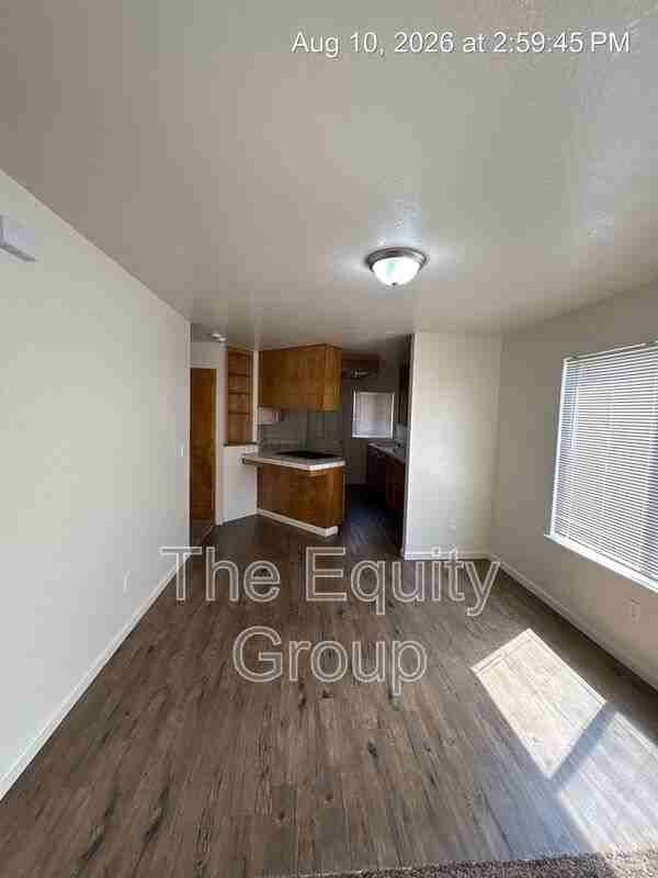 983 N Lynora St - Photo 4 of 17