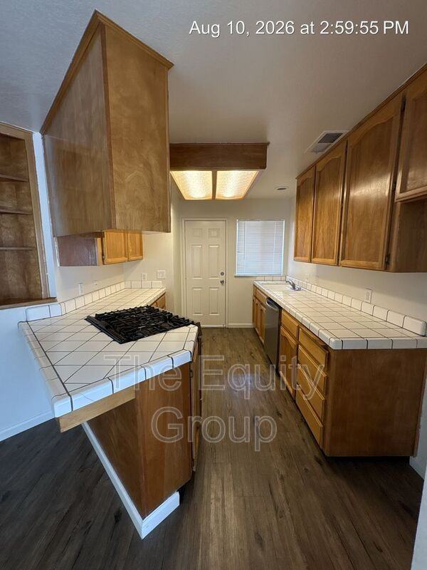 983 N Lynora St - Photo 5 of 17