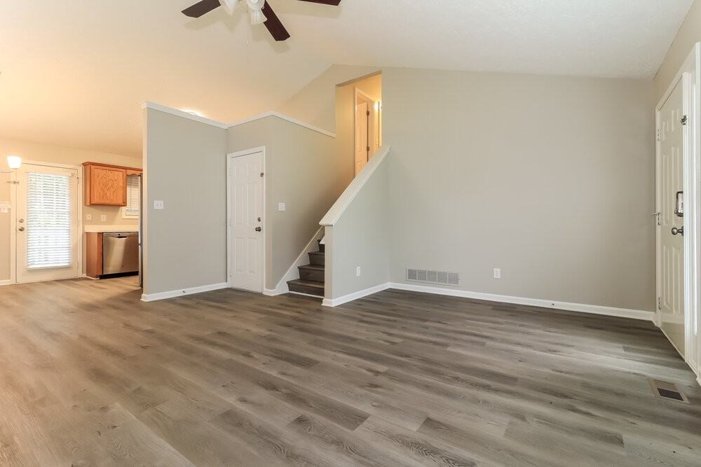 93 Danville Trl - Photo 5 of 17