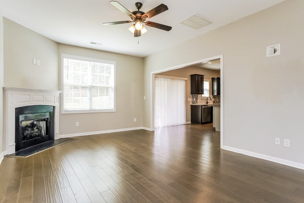 332 Chamberlain Dr - Photo 5 of 17