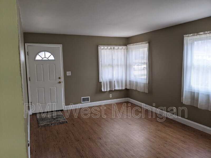 2102 36th St Sw - Photo 2 of 21