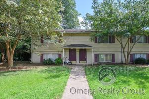 featured image of 208 Rolling Mill St #3