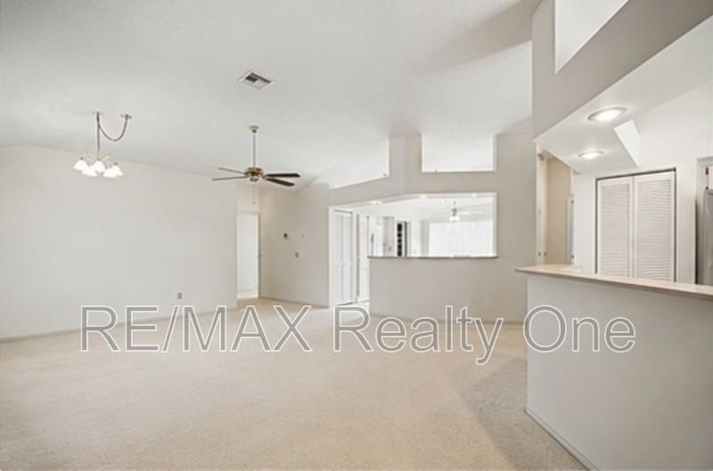 4210 N Mae West Way - Photo 3 of 10