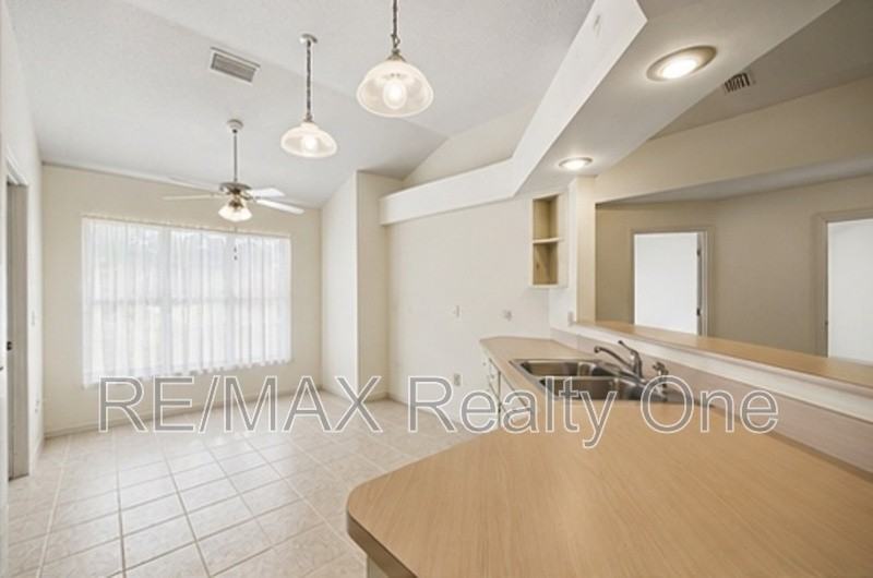 4210 N Mae West Way - Photo 4 of 10