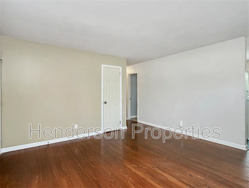 2244 English Dr - Photo 7 of 17