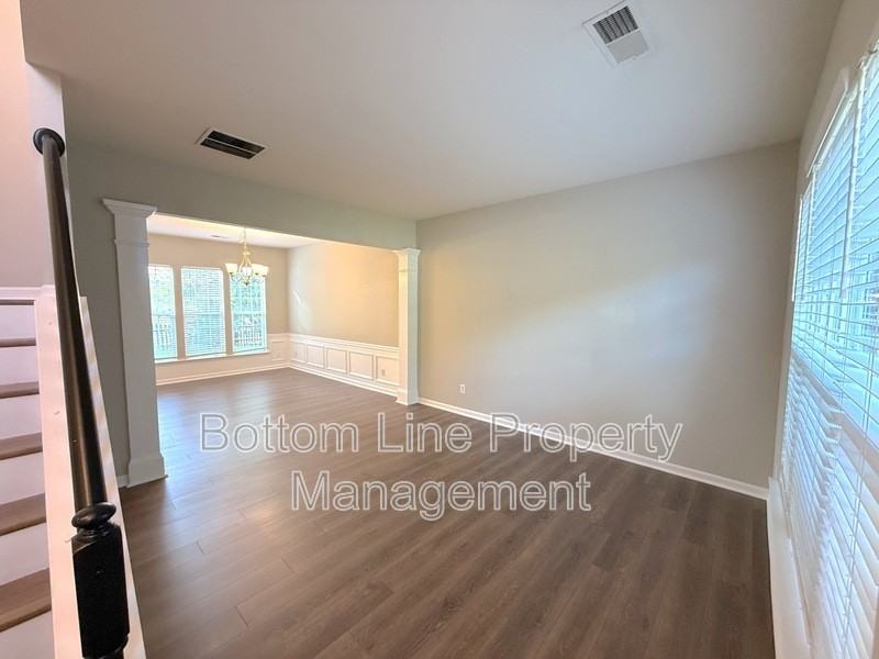 10016 Heatherly Ct #F - Photo 5 of 24