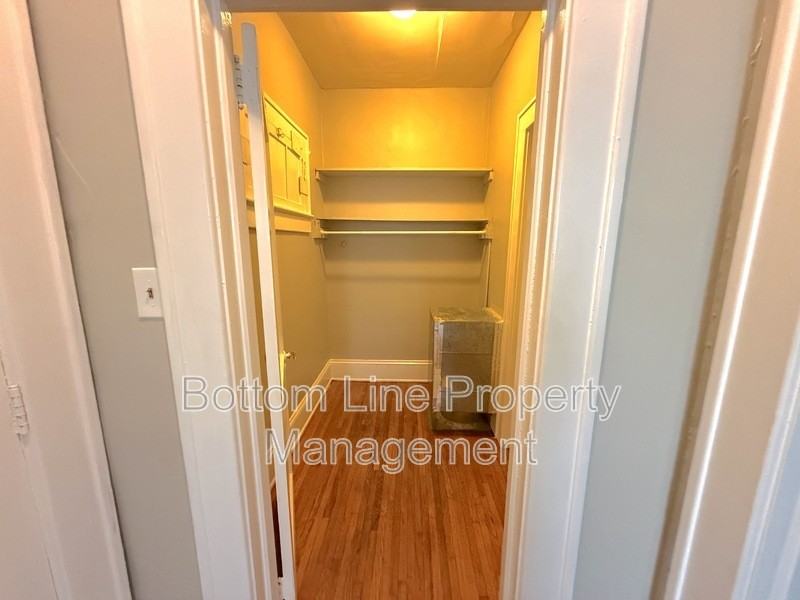 2108 E 7th St #3 - Photo 3 of 9