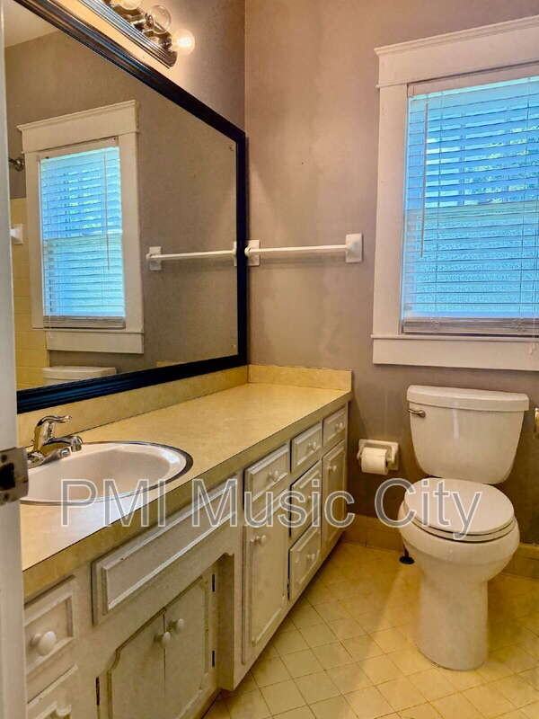 7114 Old Harding Pike - Photo 7 of 23