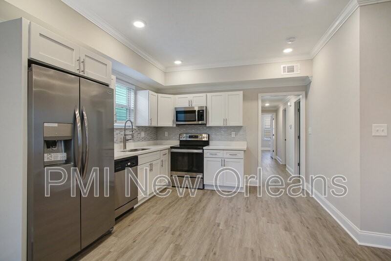 2232 Bienville St - Photo 5 of 15