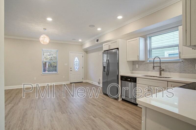 2232 Bienville St - Photo 6 of 15