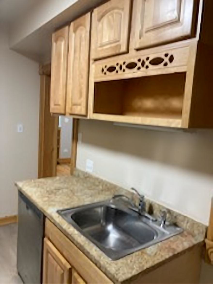 7303 North Wolcott Avenue - Photo 3 of 14