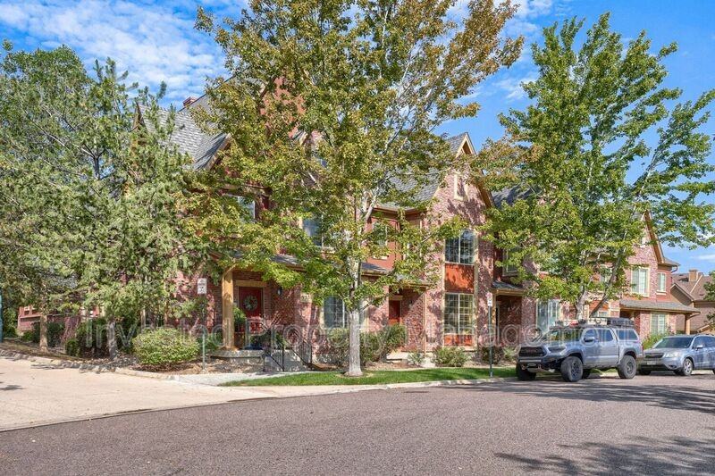 9531 Cedarhurst Ln #D - Photo 2 of 26
