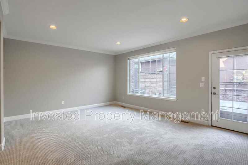 9531 Cedarhurst Ln #D - Photo 4 of 26