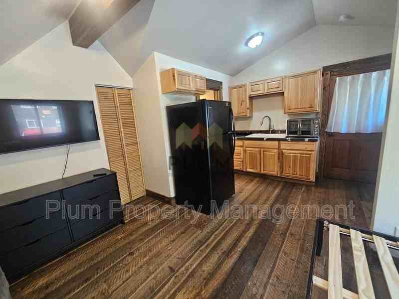 131 Speedway Ave #2B - Photo 6 of 11