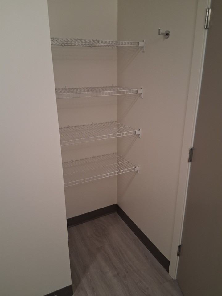364 Moilliet Street South #320 - Photo 7 of 13