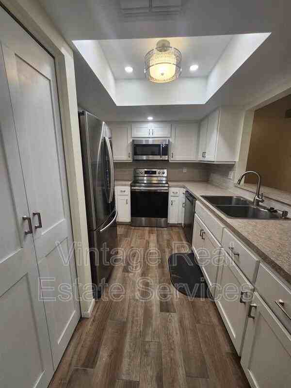 2842 Highlands Blvd #A - Photo 7 of 25