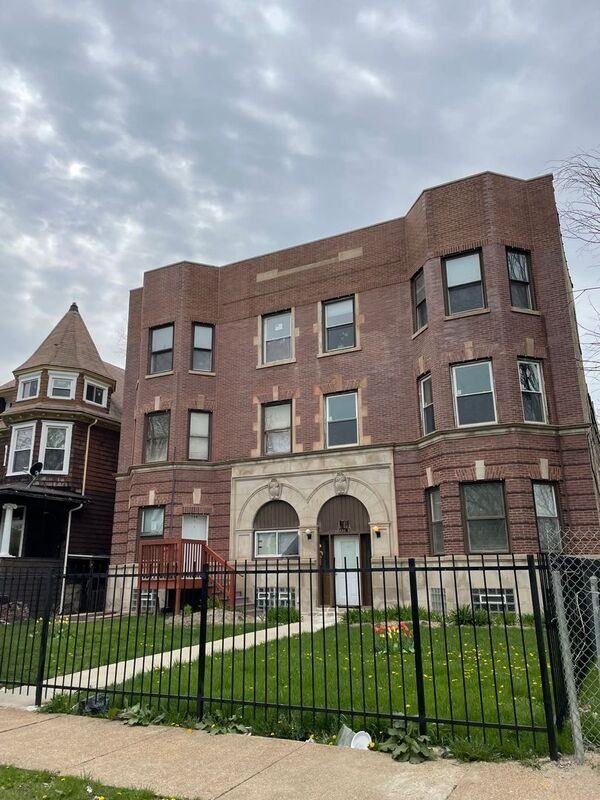 728 N Pine Ave #2