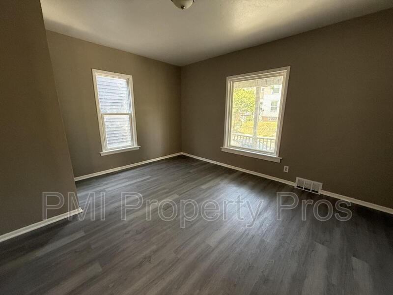 1943 N 38th St - Photo 2 of 23