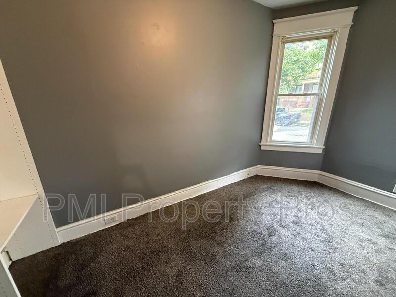 1415 N 37th St - Photo 5 of 23