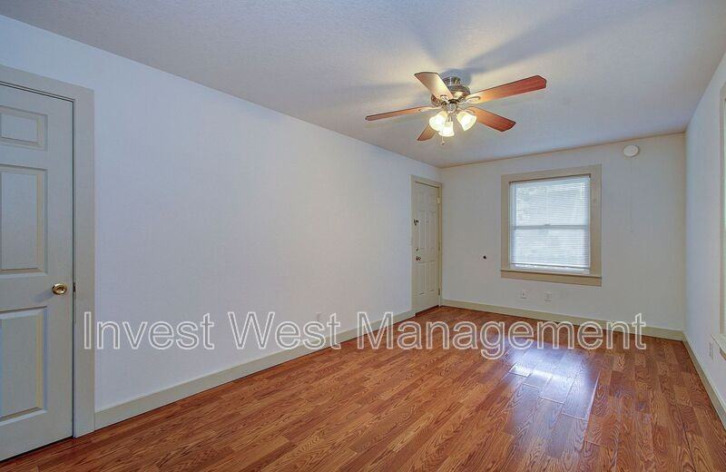 2703 Estreet #1 - Photo 4 of 15