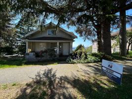 featured image of 1108 12th St