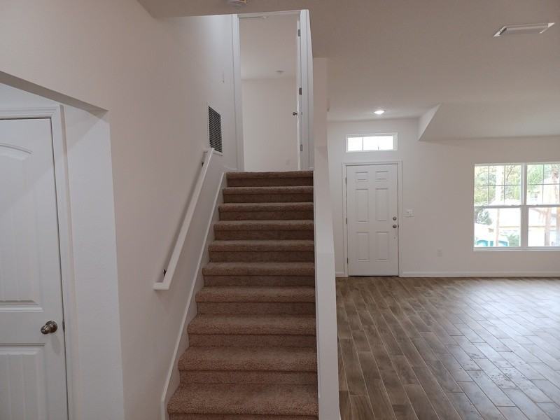 302 S 2nd St - Photo 7 of 16