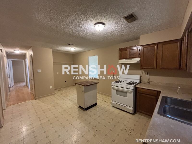 3257 Garver Rd - Photo 4 of 16