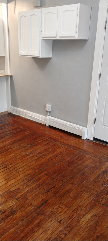 132 Spring St - Photo 3 of 14