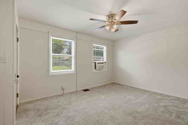 3511 6th St - Photo 2 of 10