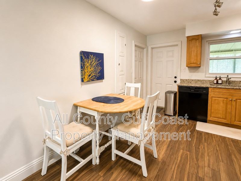 2804 19th Ave W - Photo 5 of 12