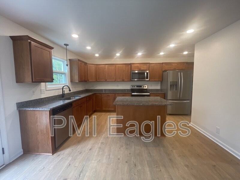 1142 Old Charlotte Trce - Photo 4 of 19